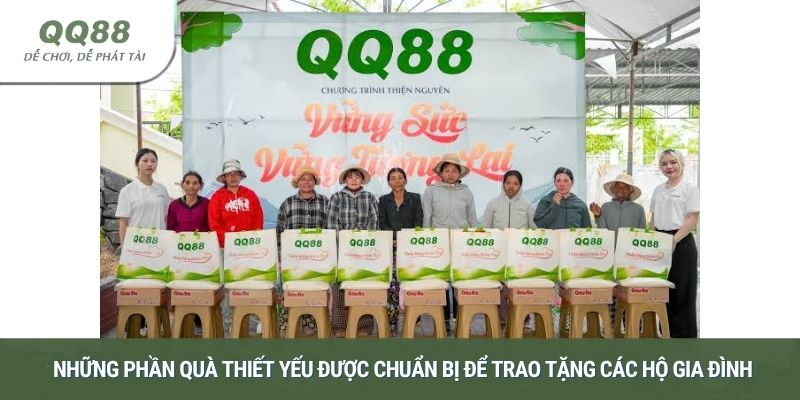 Những phần quà thiết yếu được chuẩn bị để trao tặng các hộ gia đình 